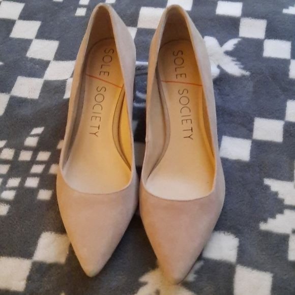 Sole Society Beige Suede Heels - Picture 5 of 9